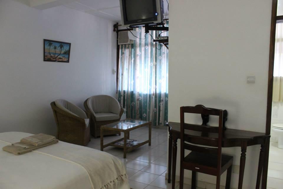 Pensao Residencial Reggio Emilia Pemba Bagian luar foto